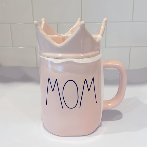 Rae Dunn Other - Rae Dunn “Mom” queen